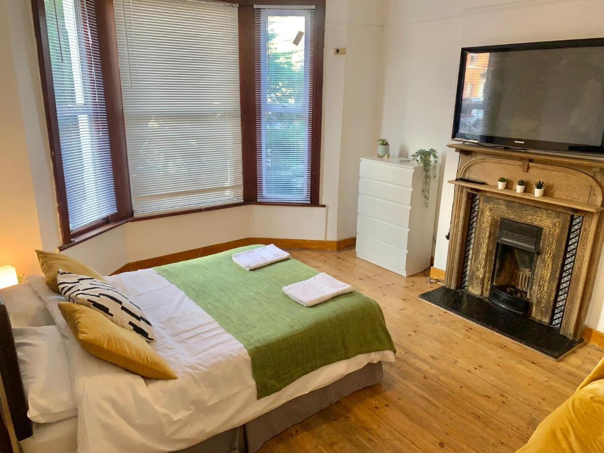 Balham, South London Spacious Guest House 1, 6 Rooms Available Ngoại thất bức ảnh